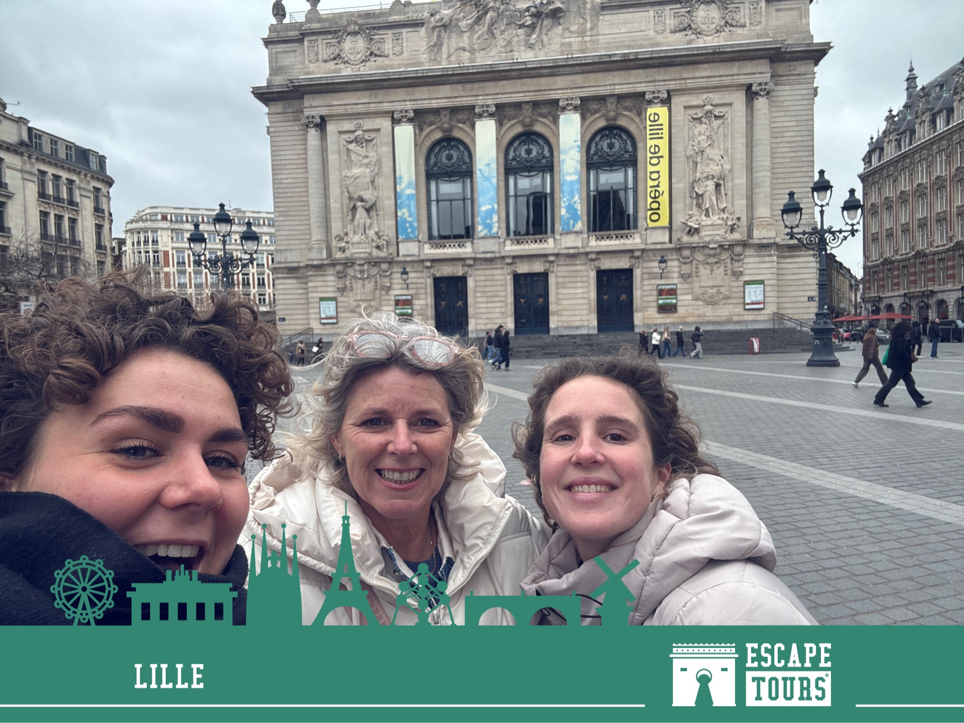 Record time: Shopping Queens