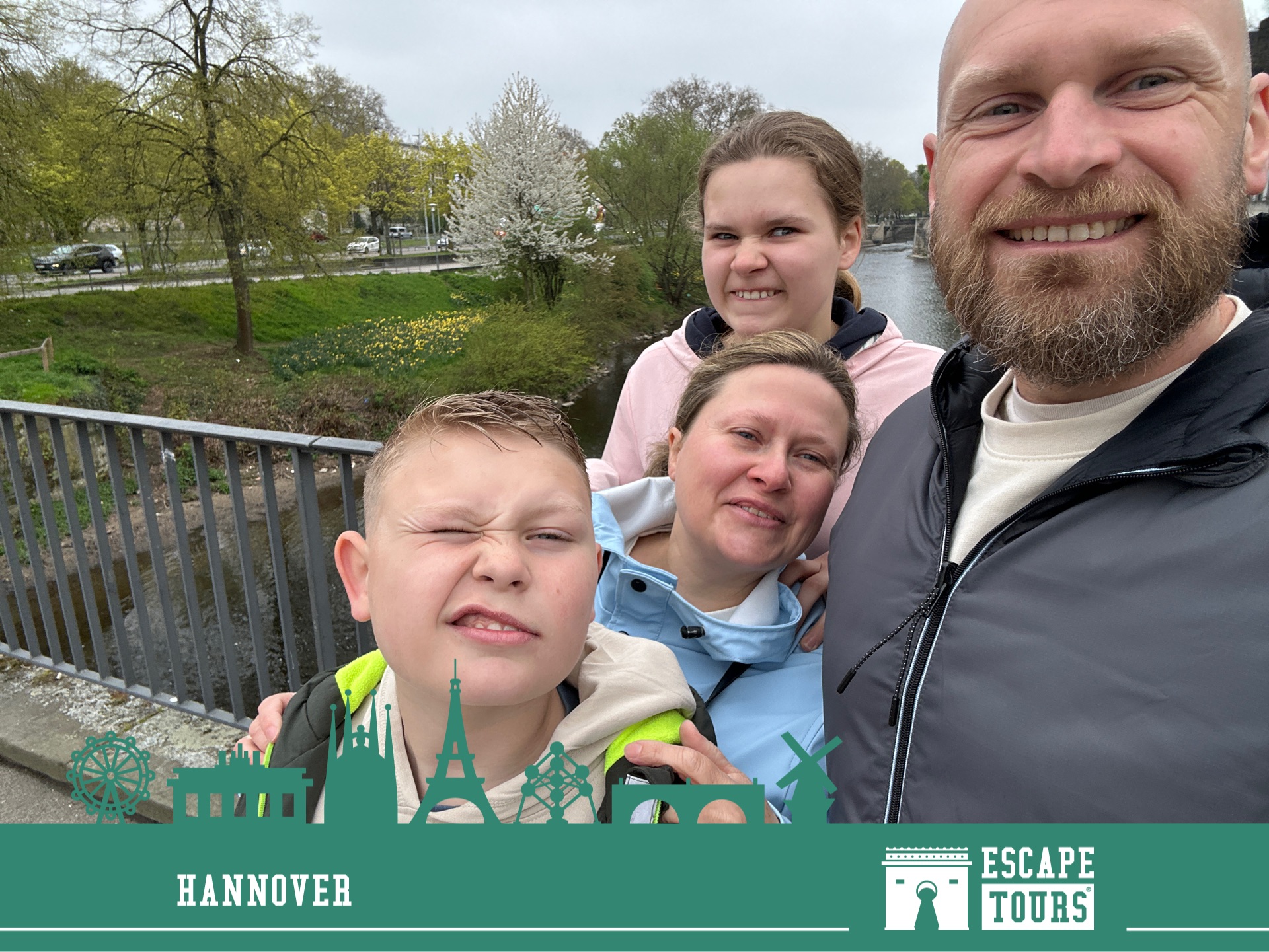 Record time: fast walkers + Maud